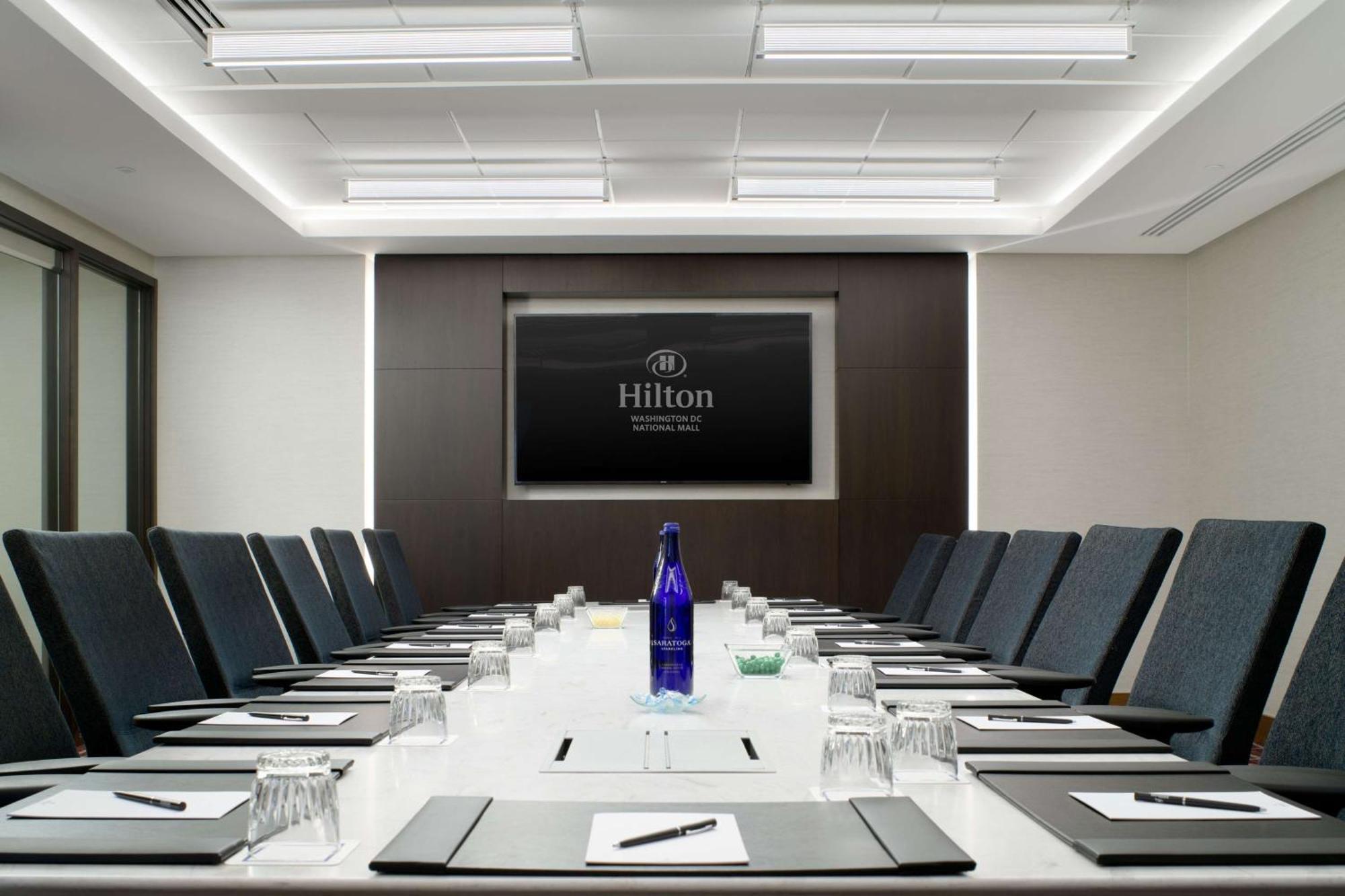 Hilton Washington Dc National Mall The Wharf エクステリア 写真