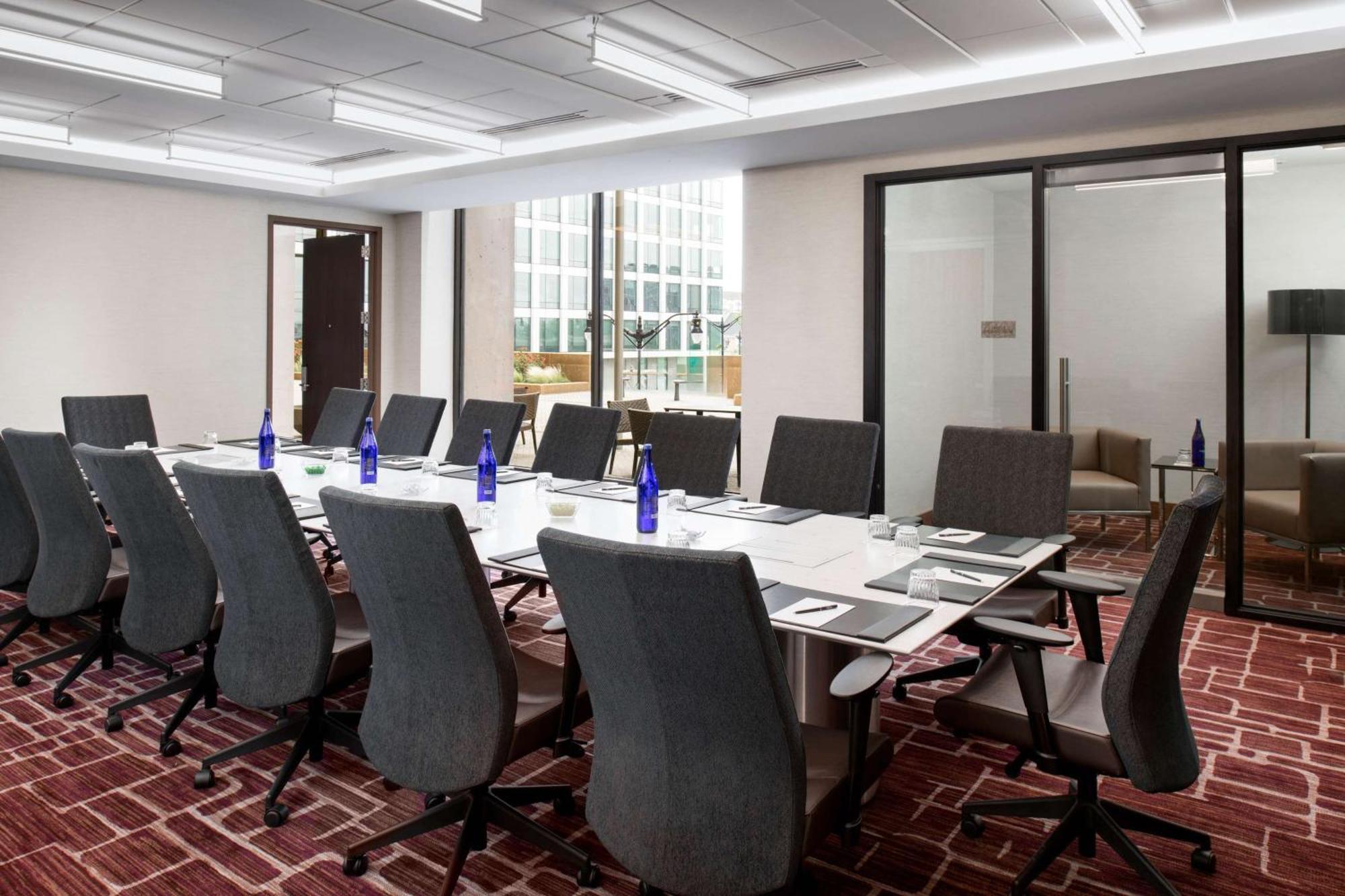 Hilton Washington Dc National Mall The Wharf エクステリア 写真